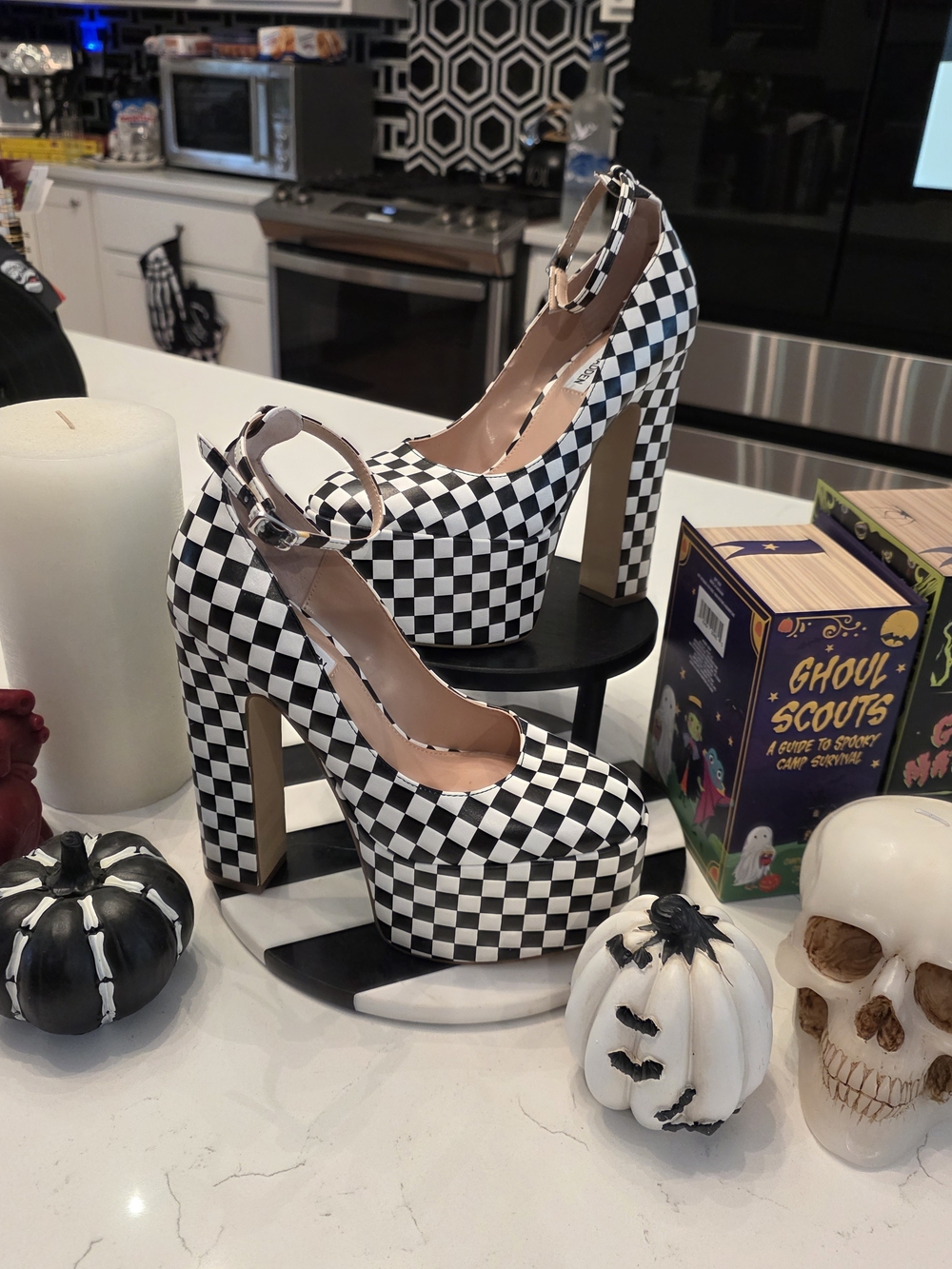 Steve Madden Checkered Platform Mary Jane Heels